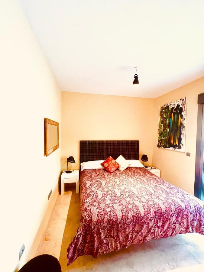 Villa Aguilas Club - Guest House Málaga Extérieur photo