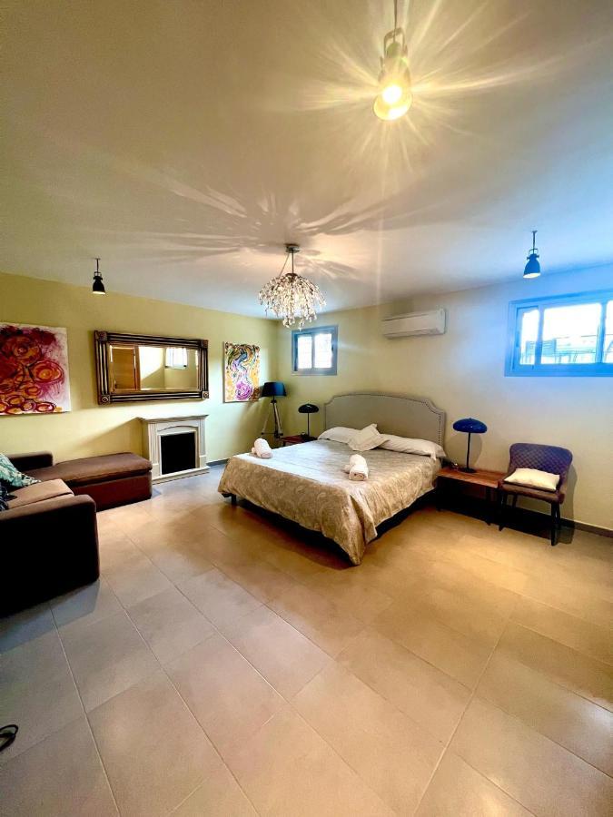Villa Aguilas Club - Guest House Málaga Extérieur photo