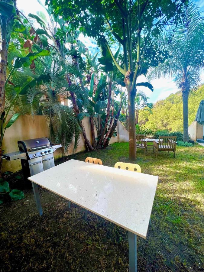 Villa Aguilas Club - Guest House Málaga Extérieur photo