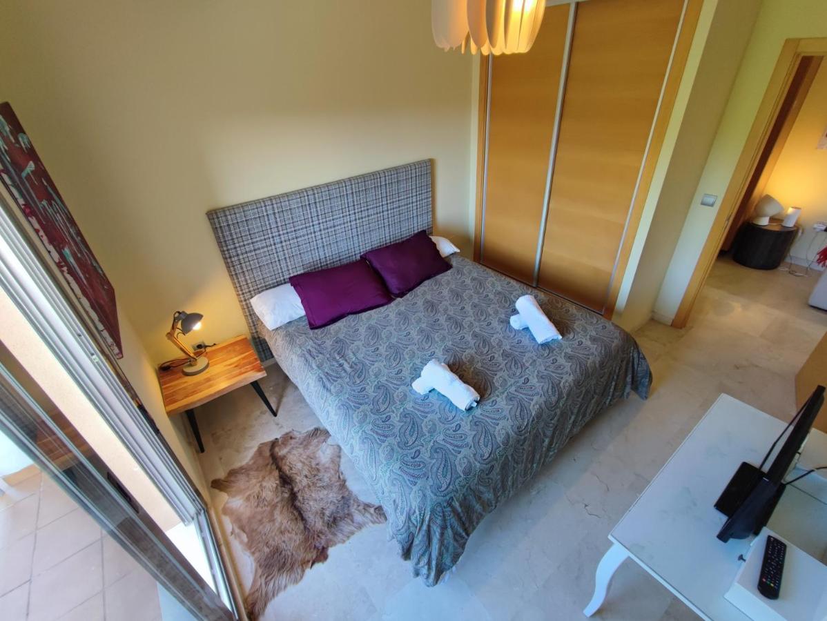 Villa Aguilas Club - Guest House Málaga Extérieur photo