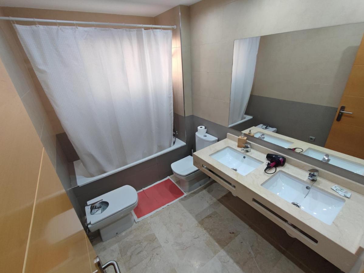 Villa Aguilas Club - Guest House Málaga Extérieur photo